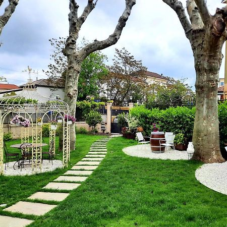 Ristorante Albergo Corona Novi Ligure Eksteriør bilde