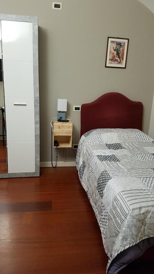 Ristorante Albergo Corona Novi Ligure Eksteriør bilde