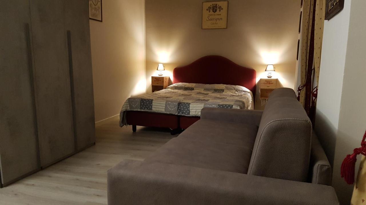 Ristorante Albergo Corona Novi Ligure Eksteriør bilde