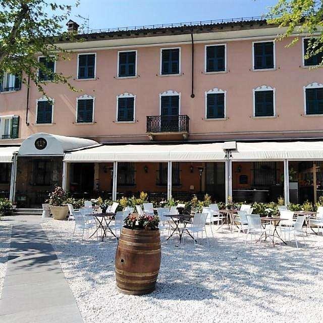 Ristorante Albergo Corona Novi Ligure Eksteriør bilde